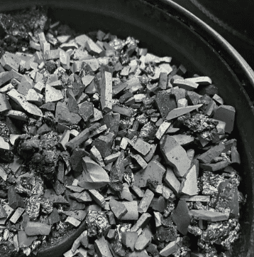 Невидливото тесно грло во растот на SiC: Зошто 7N масовната CVD SiC суровина го заменува традиционалниот прав